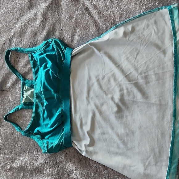 Danskin size M tank top - Picture 4 of 4